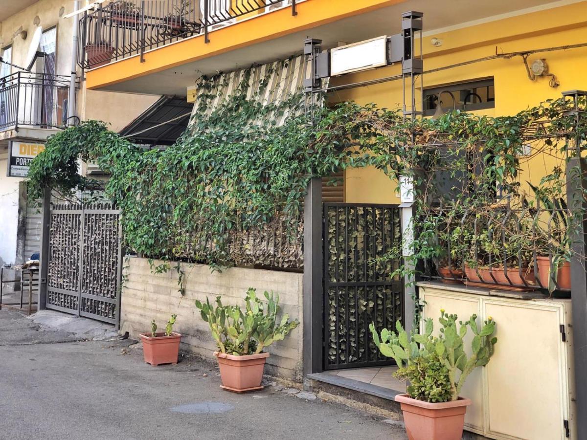 Tiziana Apartman Giardini-Naxos Kültér fotó